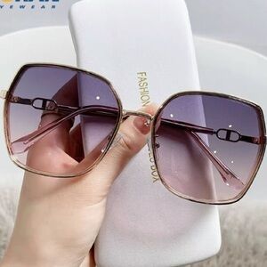 Elegant Gradient Square Sunglasses